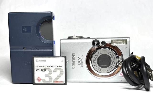 Canon IXY digital 400 シルバー Canon IXY DIGITAL 400 4.0MP Digital Camera Silver w/ Battery