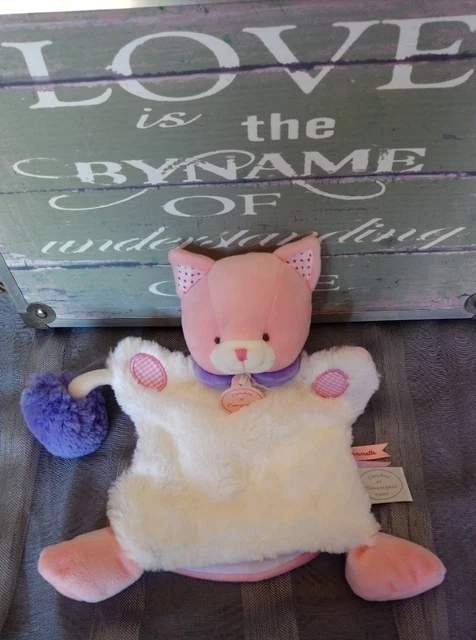 Doudou et Compagnie chat marionnette blanc rose Lovely fraise pompon mauve