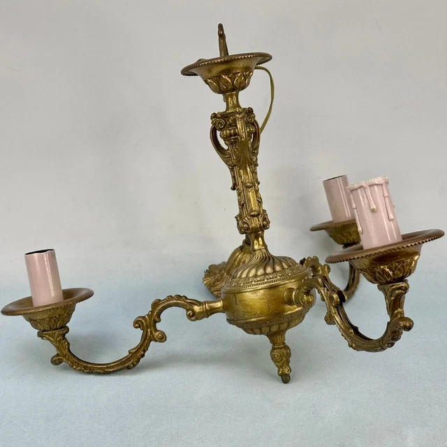 Vintage Classic French Ornate 3 Arm Traditional Brass Ceiling Light Chandelier Vintage Classic French Ornate 3 Arm Traditional Brass Ceiling Light Chandelier