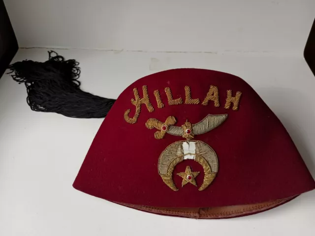 Vintage Masonic HILLAH Temple Fez Cap Hat with Tassel /Shriner / WLOF-BROWN INC.