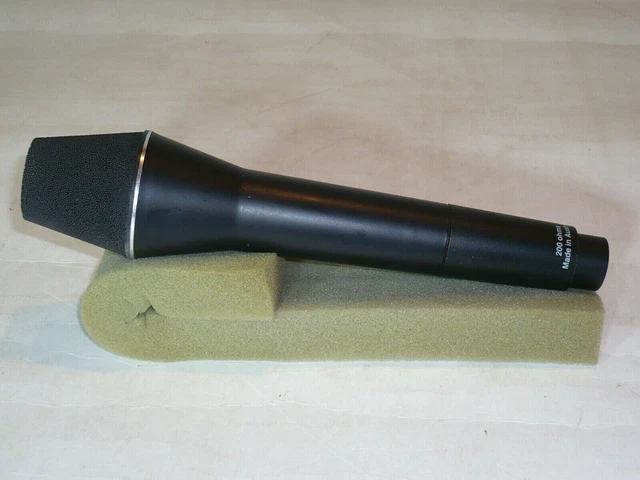 MIKROFON AKG ACOUSTICS GmbH Wien Type D222 sehr gut erhalten