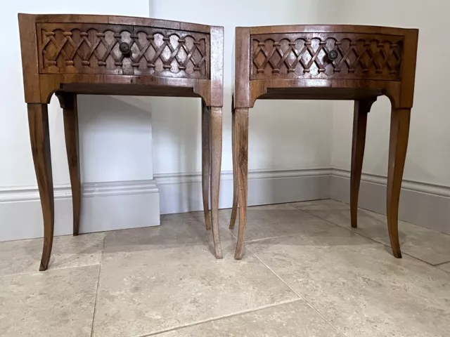 Stunning Pair French Italian 1920s Walnut Veneer Carved Bedside Drawers Tables 2