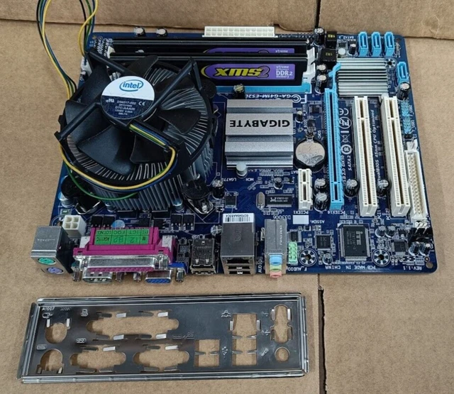 Carte Mère Gigabyte GA-G41M-ES2L - Socket LGA 775 - Chipset Intel G41 - DDR2 Max 8Go - Micro ATX - 8