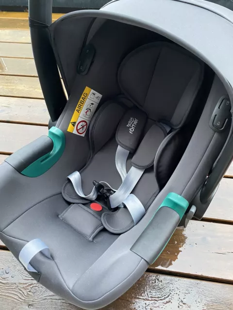 Britax Römer | BABY-SAVE iSense Midnight Grey