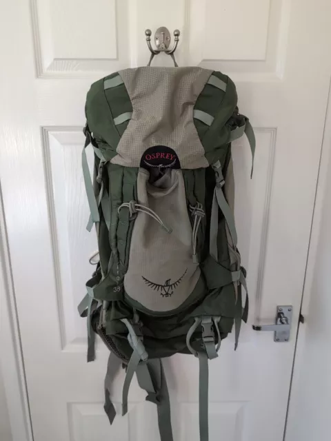 Osprey Kestrel 38L Backpack - Green - Size M/L