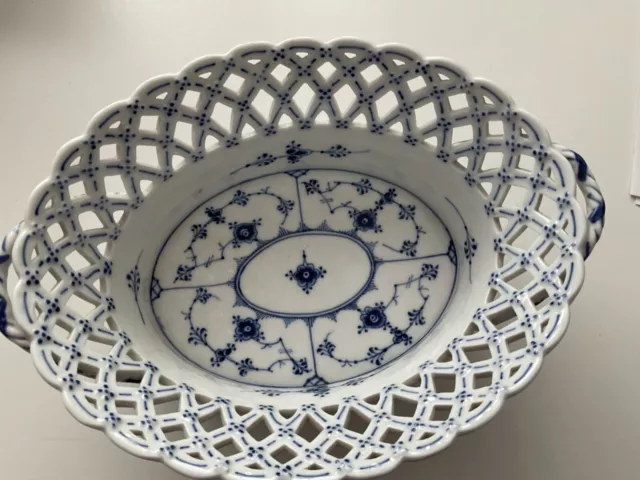 royal copenhagen blue fluted full lace open weave fruit bowl #1057