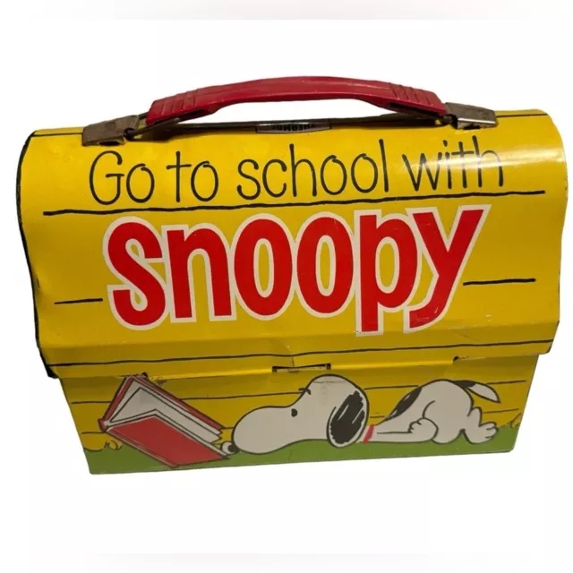 Nice Vintage 1968 Snoopy Peanuts Yellow Dome Dog House Metal Lunchbox MINTY RARE 2