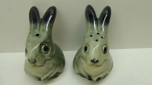 Darbyshire Australian Pottery Rabbit Salt Pepper Shakers 3