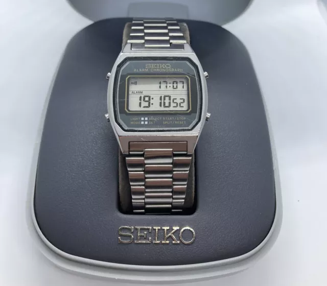 SEIKO A904-5170 VINTAGE LCD Alarm - Chronograph Watch EUR 120,00 - PicClick  IT