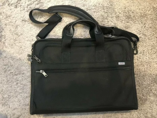 TUMI Alpha Gen 4.4 FXT Nylon Slim Large Screen Computer Portfolio Brief 26011 D4