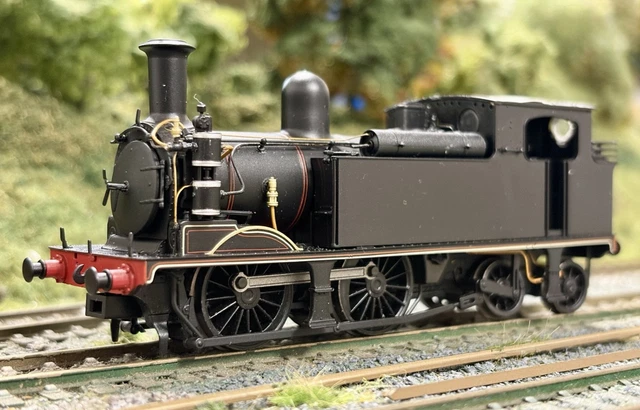 EFE RAIL / KMRC LSWR Adams O2 Loco - Non Running 1st Shot Sample - OO ...