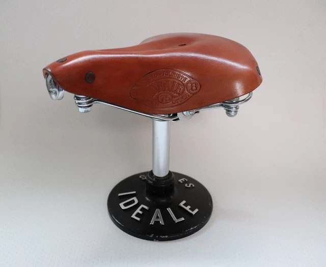 Selle De Vélo Idéale 32B , Jo Routens, Alex Sîger, Herse