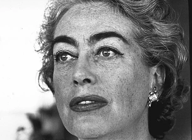 CLOSEUP OF ACTRESS Joan Crawford During An Interview 1963 OLD PHOTO EUR 6,34 - PicClick DE