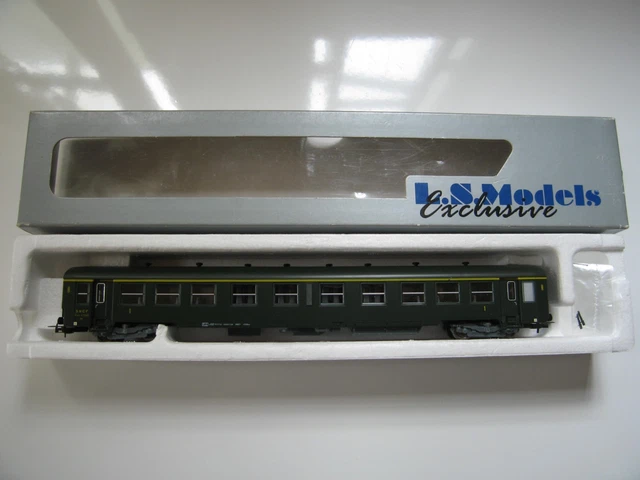 Wagon Postal UIC LSMODELS 40426 - Livrée Brun PTT, Ep. IV, échelle HO 1/87 - Neuf