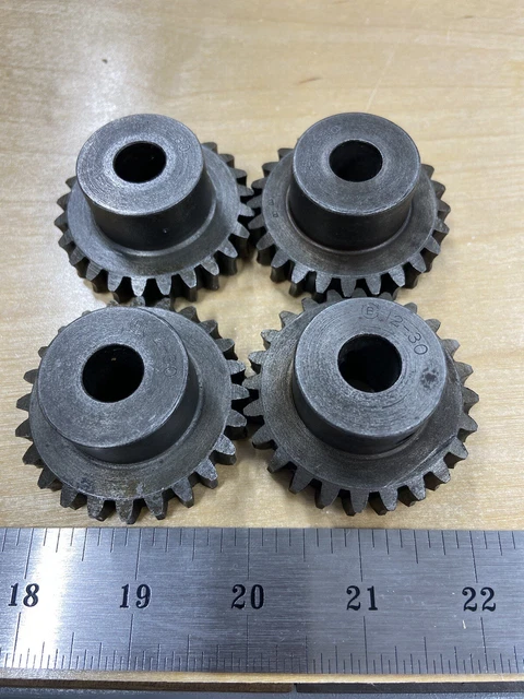 Boston Gear Worm Wheel 12 Pitch 24 Teeth 24:1 Ratio Reduction 24 Teeth Cast Iron
