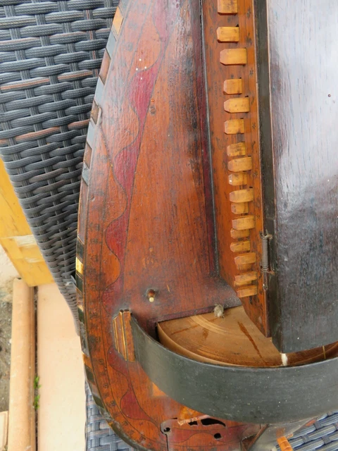 Vielle à roue PAJOT JENZAT , HURDY GURDY 20