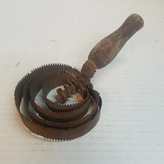 Vintage Metal Curry Comb w/ Wood Handle