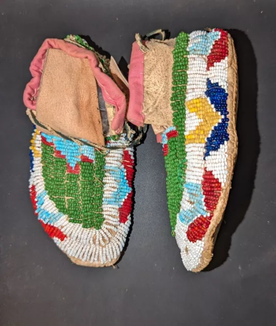 Antique Native American Beaded Moccasins Children's Green Flower 1900s Buffalo