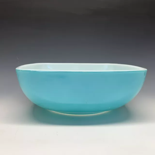 Pyrex Turquoise Blue Glass 2 1/2 qt Chip & Dip Square Bowl 025 USA