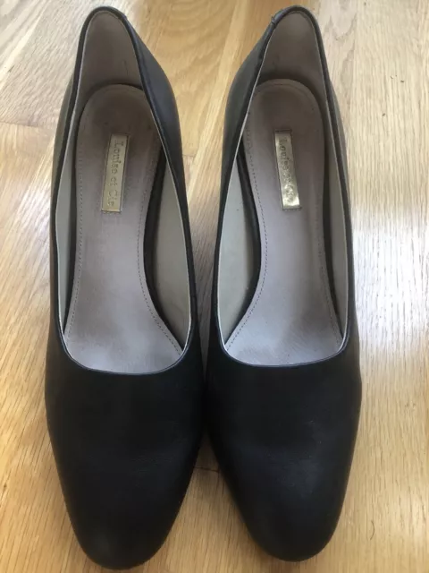 Womens Louise et Cie Nikkah black Leather Pumps sz. 9.5