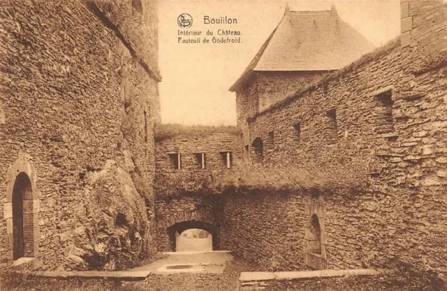 BOUILLON - intérieur du Château - fauteuil de Godefroid