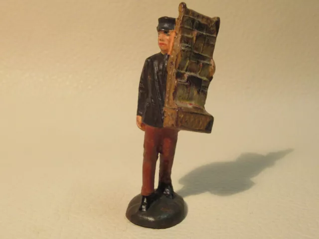 Figur f. Märklin Spur 0,  Lineol  Zeitungshändler, 187/10, sehr gut, selten