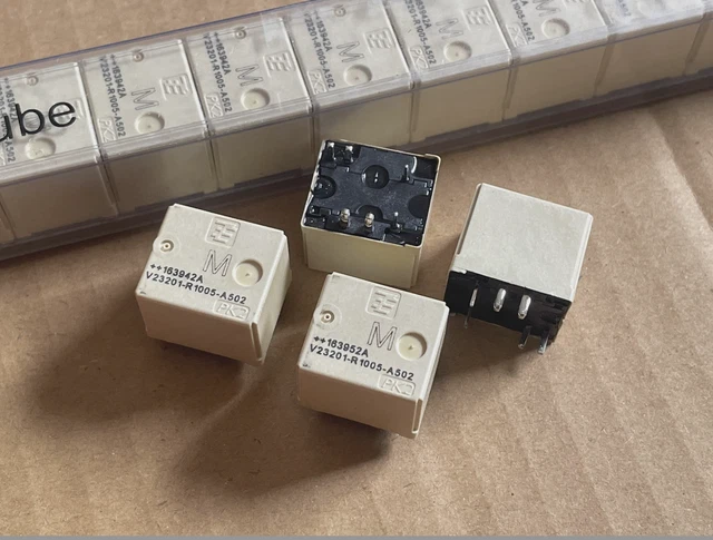 PGMTDEFXJO 1Pcs Used Product V23086-C1001-A403 V23086 C1001-A403 Relay 5PINS 30A 12VDC Automotive Relays