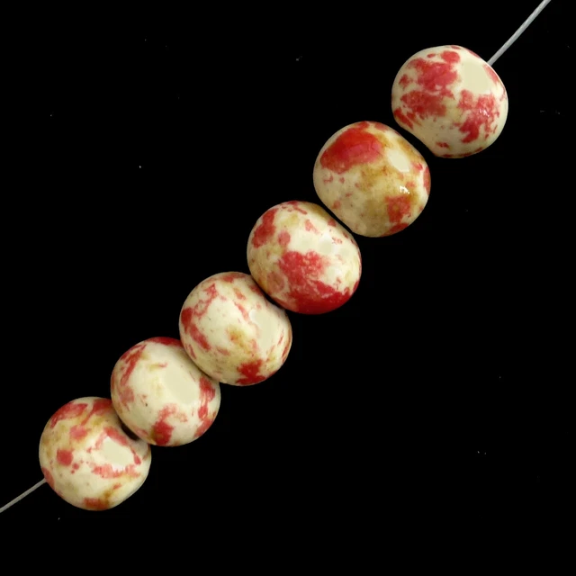 Keramikperlen Rondelle 11-13 mm 20 Perlen creme rot massiv nenad-design AN566