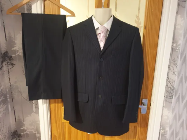 Burton Mens Smart Modern 2 Pc Suit Navyblue Pin Striped 36R W30" L32" Worn Once