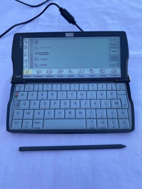 Vintage Psion Revo Plus 16 MB Palmtop Computer WORKS BUT....READ DEDCRIPTION