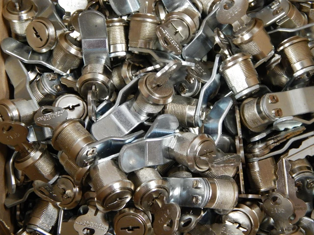 Lot of 180 ANX MOT700047 R422210240N01T Key Cam Locks T83987