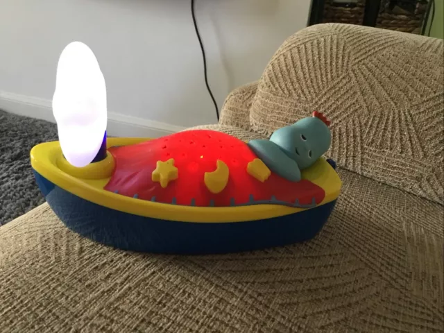 IN THE NIGHT Garden Iggle Piggle Boat Night Light. Story Music Light Settings 19.99 PicClick UK