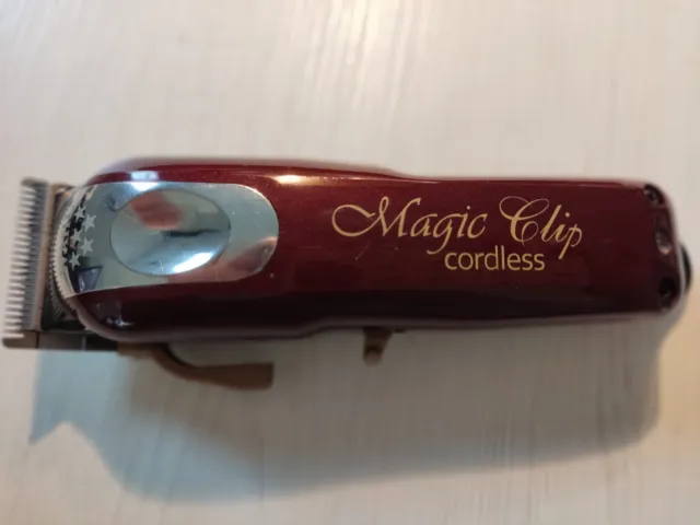 Wahl Professional Cordless Magic Clip - Rot (08148-316H)