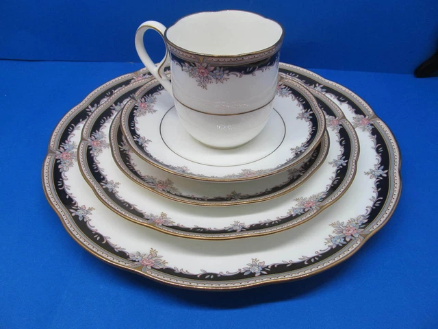 Noritake Palais Royal 5 Piece Place Setting Excellent condition Noritake Palais Royal 5 Piece Place Setting Excellent condition