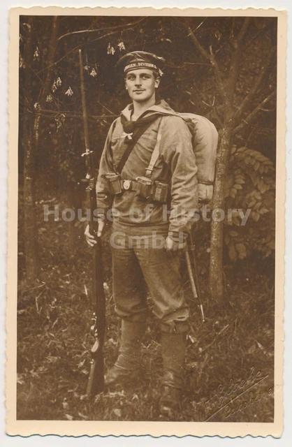 124282, Portraitfoto CDV, "MATROSEN-DIVISION", feldgrau, feldmarschmäßig, Gewehr