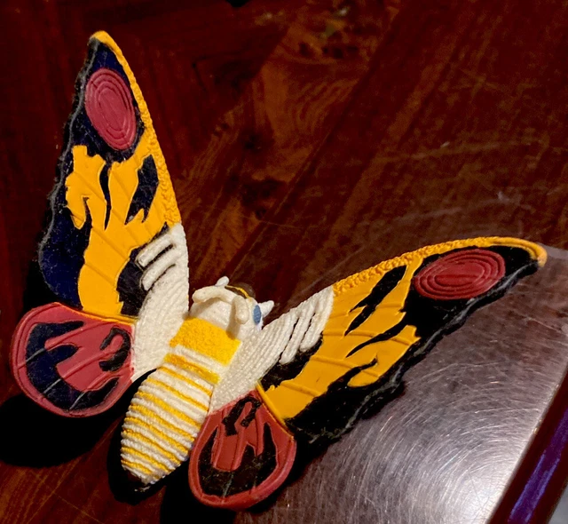 Godzilla MOTHRA Pack Of Destruction Mini Moth Figure By Bandai Toho 2002