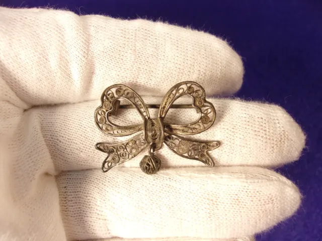 Beautiful Little Old Vtg Antique Sterling Silver Filigree Bow Brooch Pin, Dangle