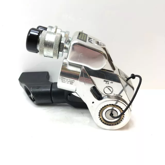 Hytorc HY-Avanti .7 3/4" Square Drive Hydraulic Torque Wrench w/ Reaction Arm