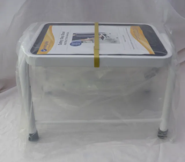 EASYLIFE SAFETY STEP STOOL WITH HANDRAIL - NEW IN BOX MODEL No EL5804