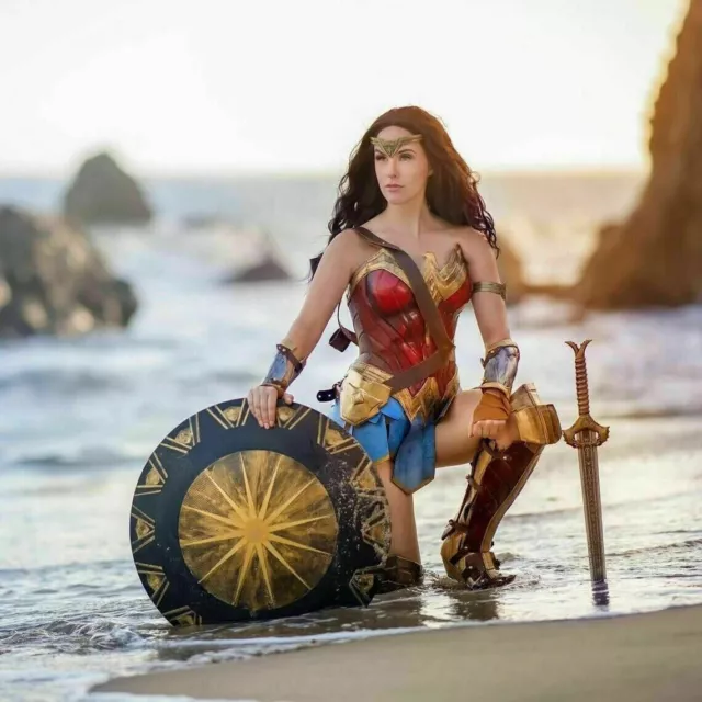 Neuer mittelalterlicher Wonder Woman Shield – Filmreplik aus Metall für...