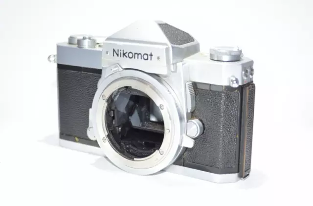 【Casi perfecto】 Cuerpo de cámara de película SLR Nikon Nikomat FT de 35 mm...