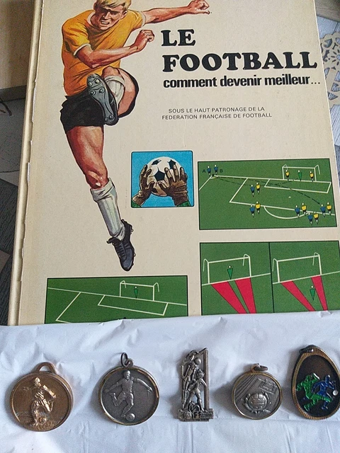 lot 2 medailles FOOTBALL ARGENT FFF LIGUE MEDITERRANEE 1978
