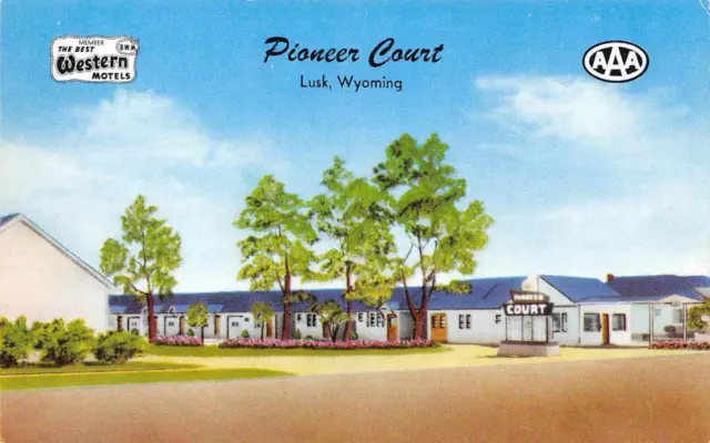 PIONEER COURT Lusk, Wyoming Highways 85 & 20 Roadside ca 1950s Vintage Postcard