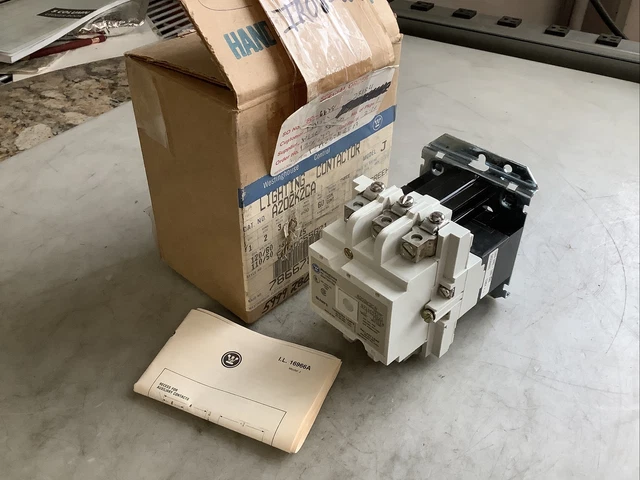 Westinghouse A202K2Ca Lighting Contactor 3 Poles 3 Phase Size 2 600V 60A 373