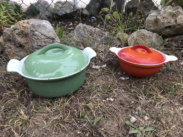 4 cocottes ovales en fonte émaillée Le Creuset