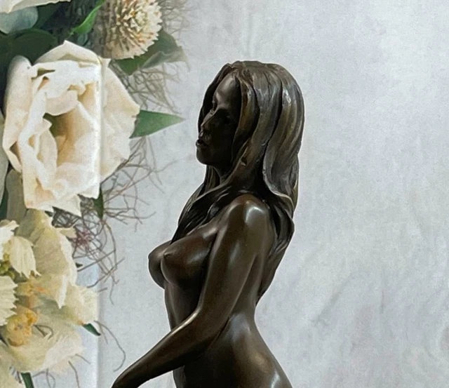 Rare Fonte Original Chair Femme Bronze Sculpture Exotique Nue Statue