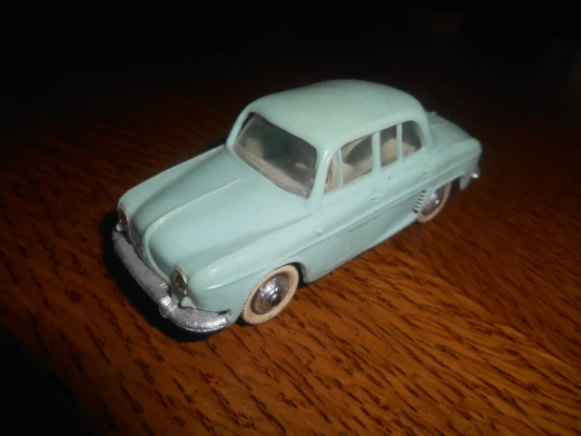 Norev Renault Dauphine Ivoire 1965 – Miniature 1/43 Ancienne – Made In France – Sans Boîte