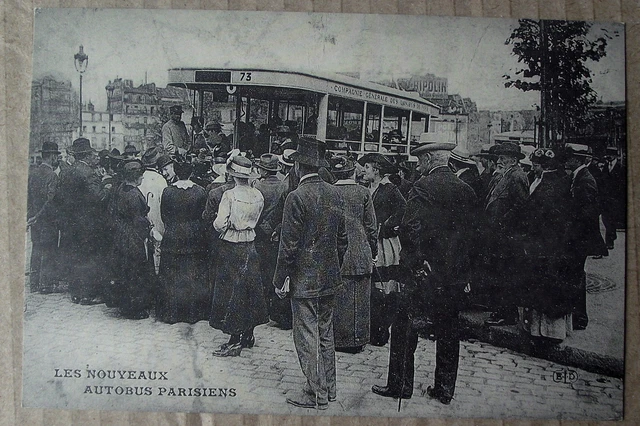 Carte postale repro Nouveaux autobus parisiens , postcard