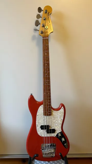 Fender Vintera Series 60's Mustang Bass - Modified EMG Split Single Coil Pick-Up