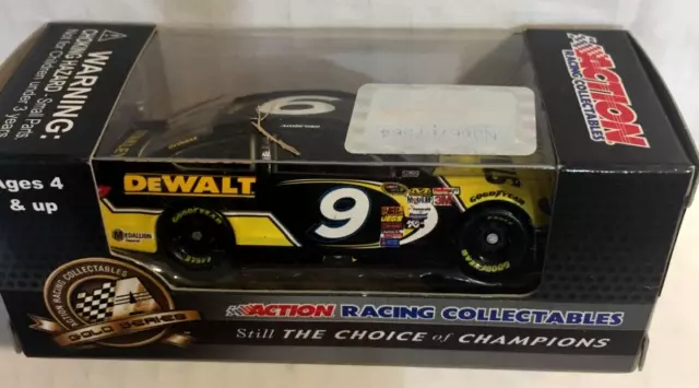 Marcos Ambrose #9  Nascar Action Racing  Limited Edition Collectable 1:64 / 4"